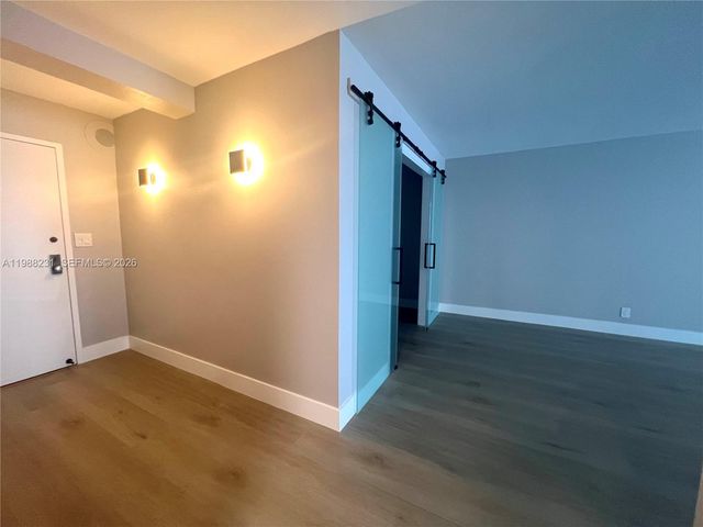 2401 Collins Ave 803, Miami Beach, FL 33140