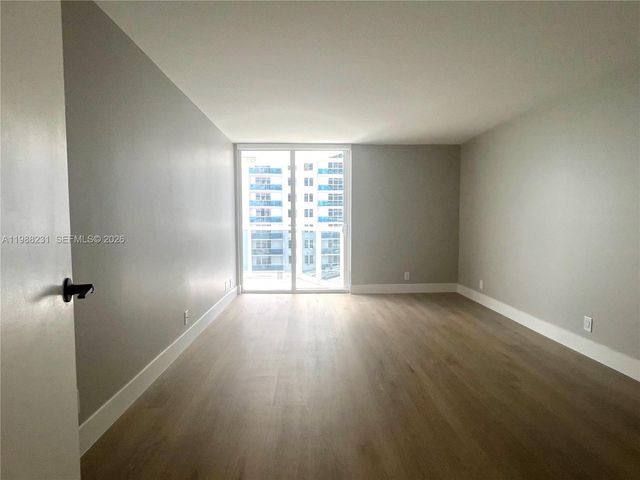 2401 Collins Ave 803, Miami Beach, FL 33140