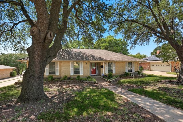 1109 Capetown Drive, Grand Prairie, TX 75050