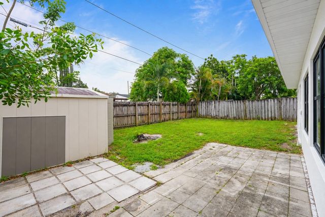 5472 NW 1ST Avenue, Oakland Park, FL 33309