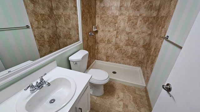 205 Foxtail Drive H3, Greenacres, FL 33415