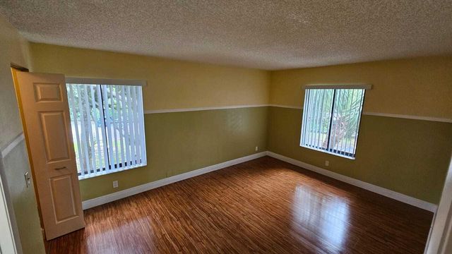 205 Foxtail Drive H3, Greenacres, FL 33415