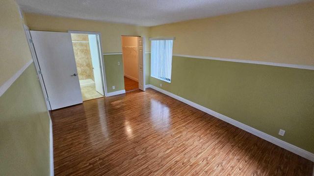 205 Foxtail Drive H3, Greenacres, FL 33415
