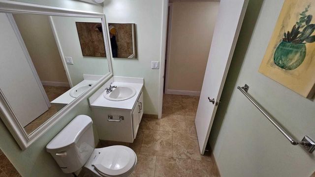 205 Foxtail Drive H3, Greenacres, FL 33415
