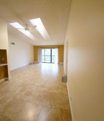 205 Foxtail Drive H3, Greenacres, FL 33415