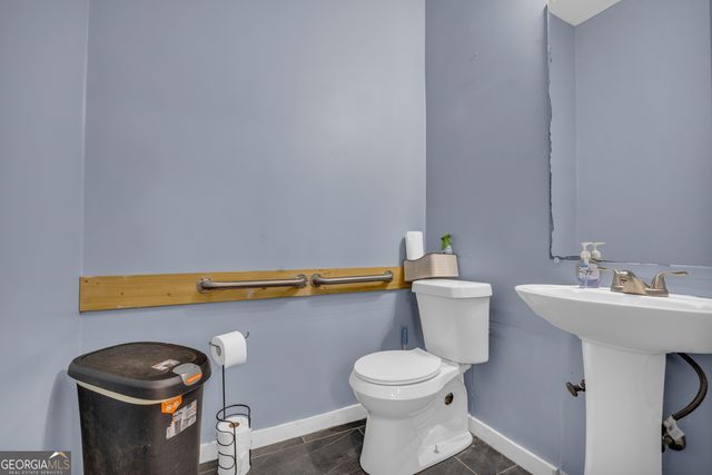 252 Komplex Drive, Carnesville, GA 30521