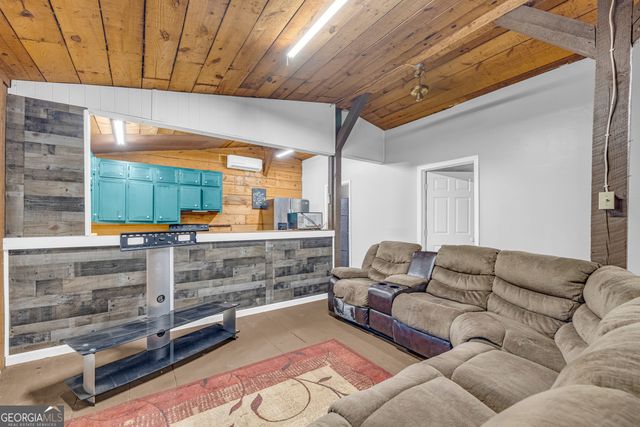 252 Komplex Drive, Carnesville, GA 30521