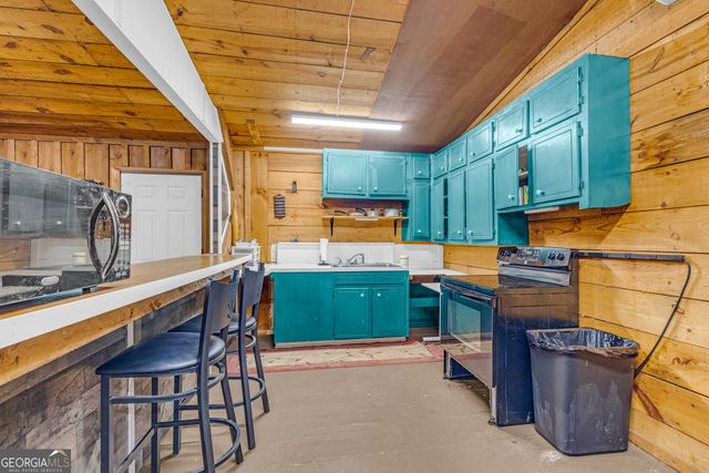 252 Komplex Drive, Carnesville, GA 30521