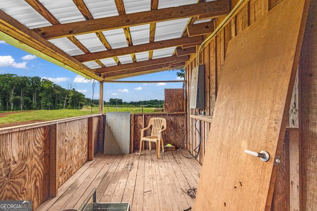 252 Komplex Drive, Carnesville, GA 30521