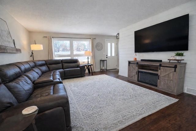 1203 N 14th AVENUE, West Bend, WI 53090