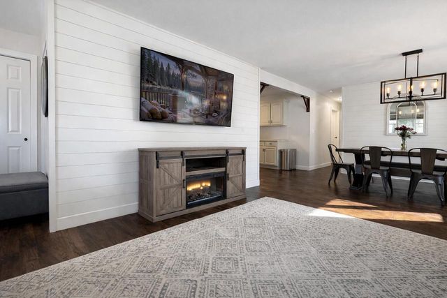 1203 N 14th AVENUE, West Bend, WI 53090