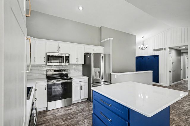 1689 Bingham Circle, Hebron, KY 41048