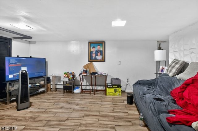 752 Highland Ave, Newark City, NJ 07104