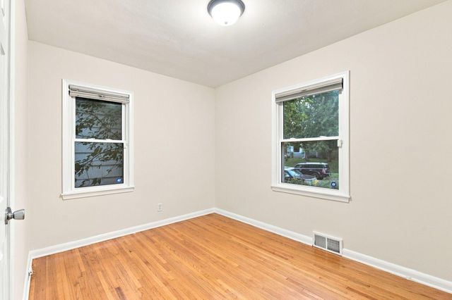 1356 Searle Street, Saint Paul, MN 55130