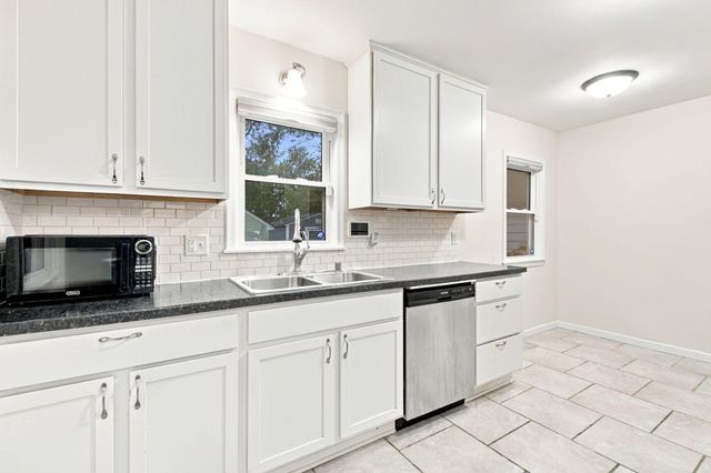 1356 Searle Street, Saint Paul, MN 55130