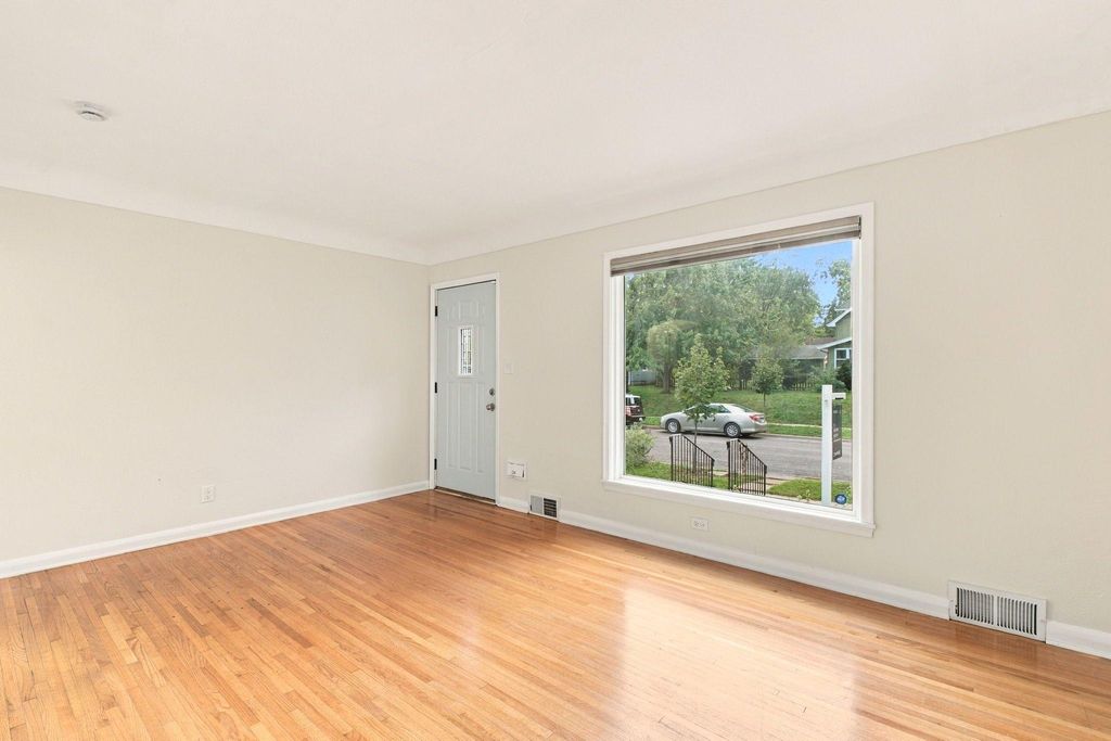 1356 Searle Street, Saint Paul, MN 55130 — photo 4