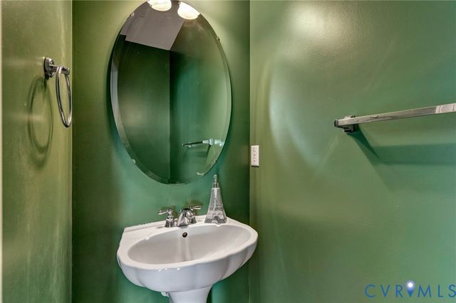 9057 Haversack Ln, Mechanicsville, VA 23116