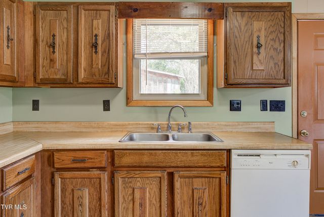 131 Leedy Lane, Jonesborough, TN 37659