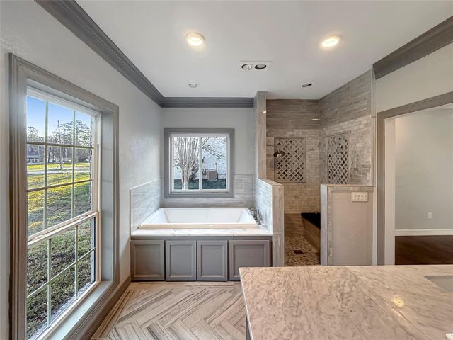 1330 Woodway Boulevard, Sour Lake, TX 77659