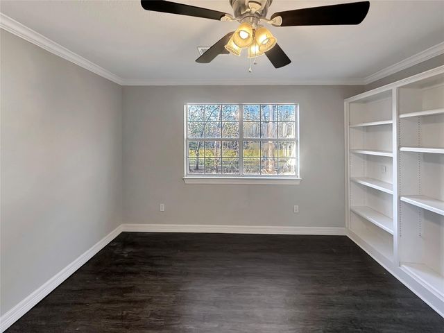 1330 Woodway Boulevard, Sour Lake, TX 77659