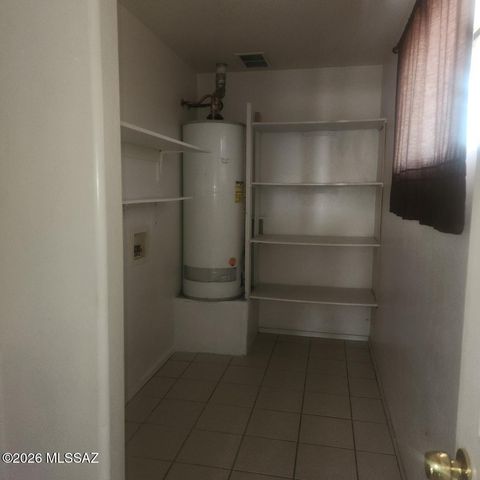 282 Tlaxcala Court, Rio Rico, AZ 85648