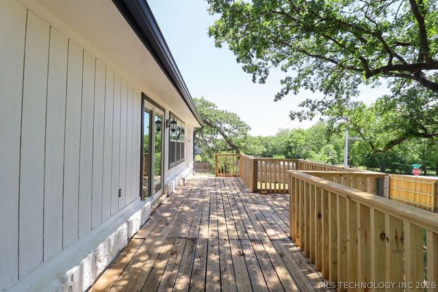 2806 W 70th Street, Tulsa, OK 74132
