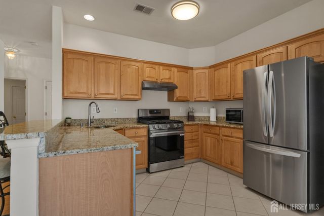 22 Augusta Place, East Brunswick, NJ 08816