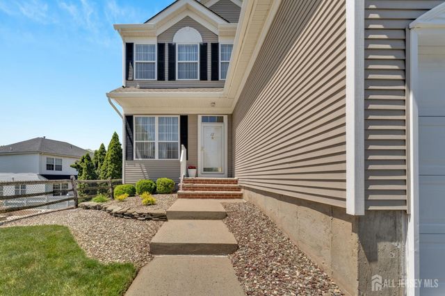 22 Augusta Place, East Brunswick, NJ 08816