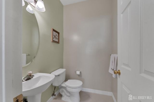 22 Augusta Place, East Brunswick, NJ 08816