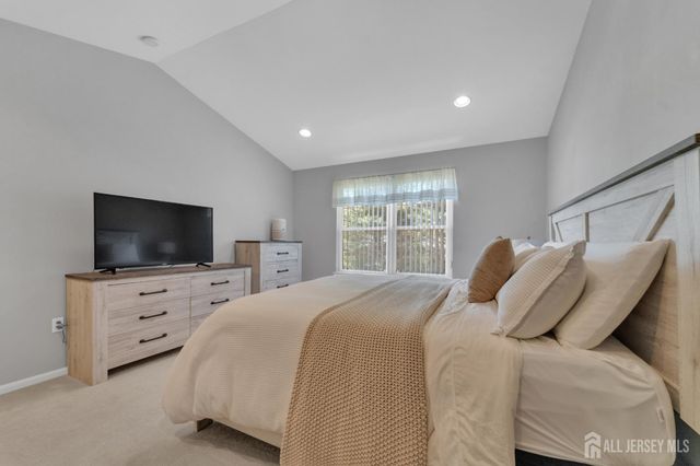22 Augusta Place, East Brunswick, NJ 08816