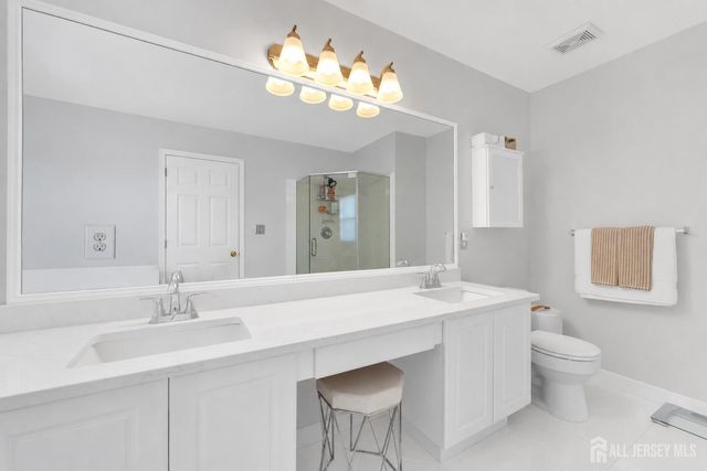 22 Augusta Place, East Brunswick, NJ 08816
