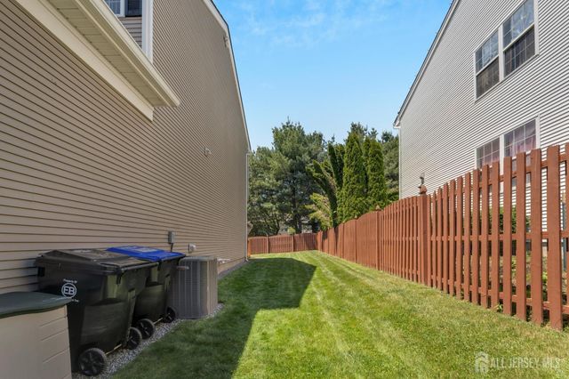 22 Augusta Place, East Brunswick, NJ 08816