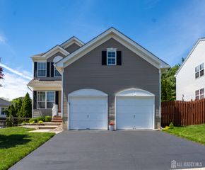 22 Augusta Place, East Brunswick, NJ 08816