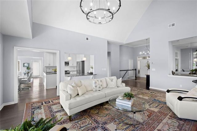 6430 Spinnaker Lane, Alpharetta, GA 30005