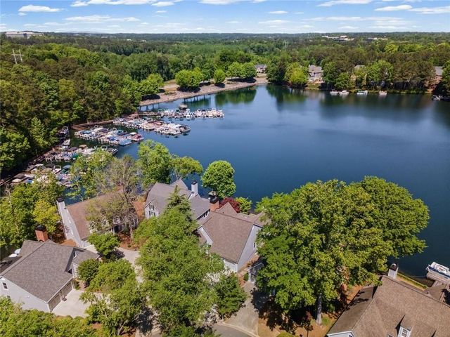 6430 Spinnaker Lane, Alpharetta, GA 30005