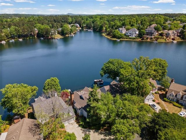 6430 Spinnaker Lane, Alpharetta, GA 30005