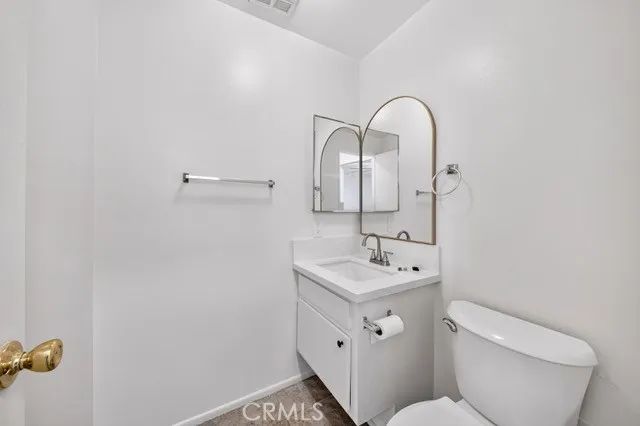 160 Greentree Ln, La Habra, CA 90631