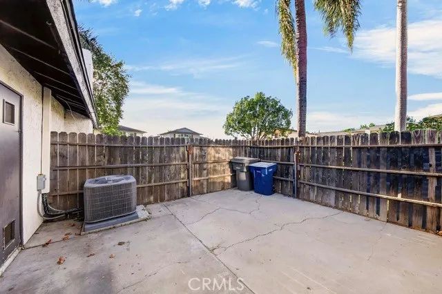 160 Greentree Ln, La Habra, CA 90631