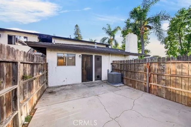 160 Greentree Ln, La Habra, CA 90631