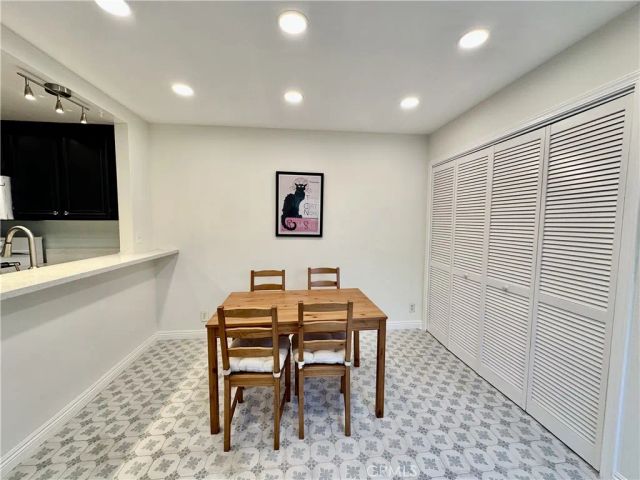 19 Dartmouth, Irvine, CA 92612