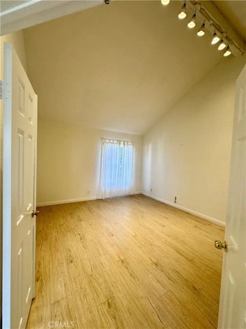 19 Dartmouth, Irvine, CA 92612