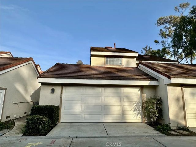 19 Dartmouth, Irvine, CA 92612