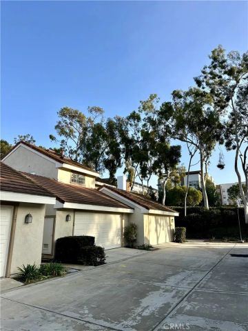 19 Dartmouth, Irvine, CA 92612