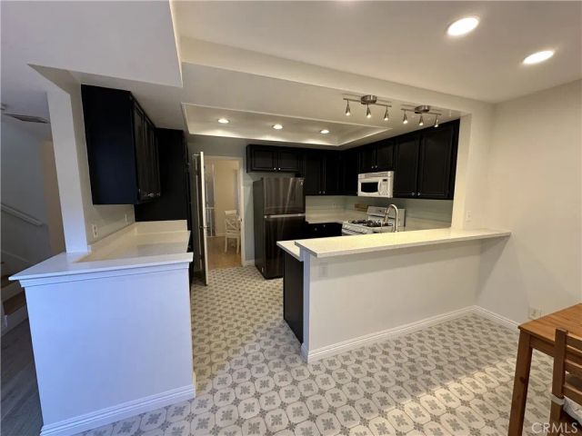 19 Dartmouth, Irvine, CA 92612