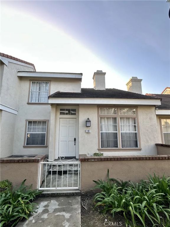 19 Dartmouth, Irvine, CA 92612