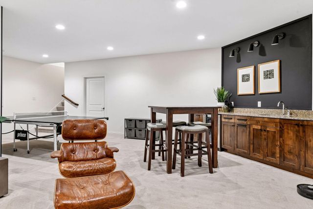 2901 Fairway Drive, Chaska, MN 55318