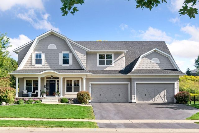 2901 Fairway Drive, Chaska, MN 55318