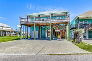 978 Seadrift Drive, Crystal Beach, TX 77650