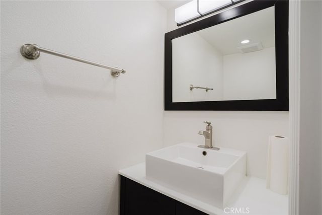 7319 Hazeltine Avenue 4, Van Nuys, CA 91405