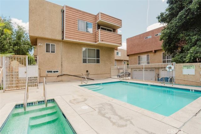 7319 Hazeltine Avenue 4, Van Nuys, CA 91405